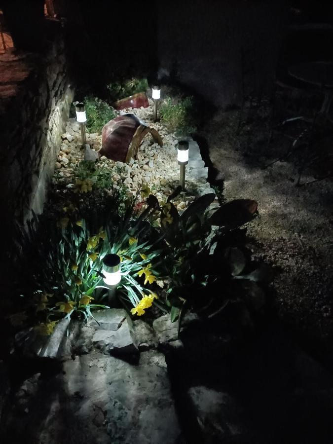 ボーリュ Au Beaulieu Bed & Breakfast エクステリア 写真
