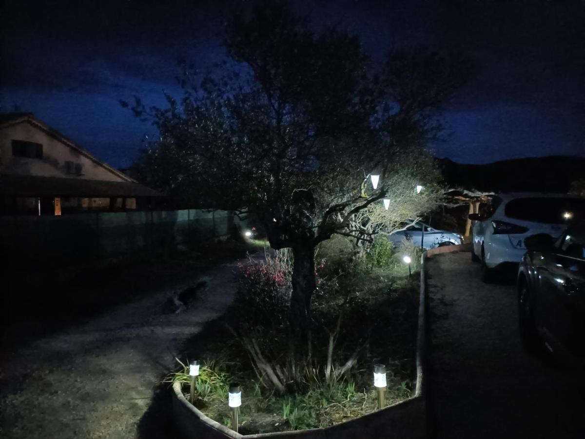 ボーリュ Au Beaulieu Bed & Breakfast エクステリア 写真